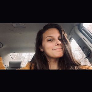 Meet your Posher, Stephanie